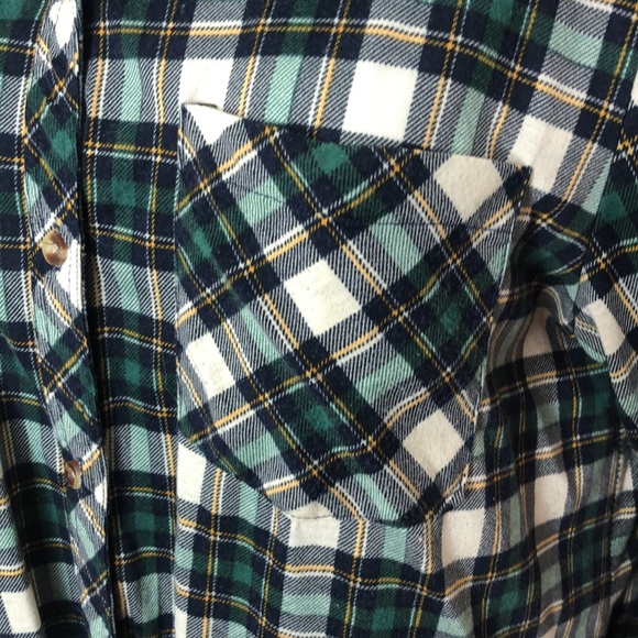 Women’s Passport Button Down Flannel - Picture 4 of 5